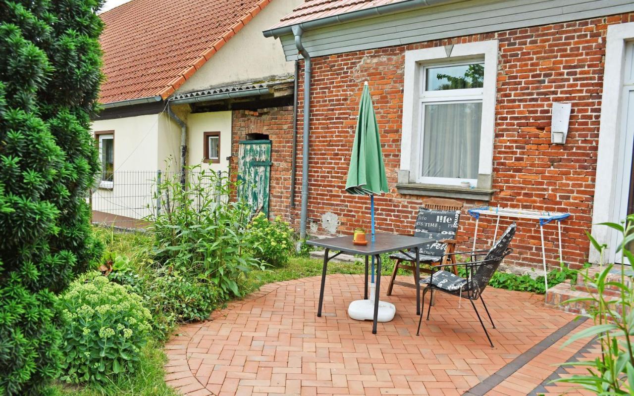 Ferienwohnungen Im Gutshaus Gnies Kültér fotó