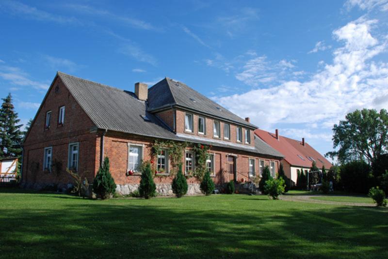Ferienwohnungen Im Gutshaus Gnies Kültér fotó